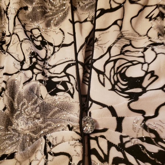 Dress - Picture 4 of 6